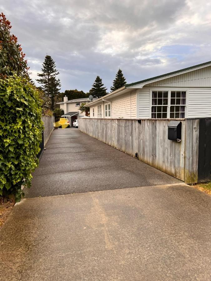 The Perfect Getaway For Two In A Large Suite Whanganui Exterior photo