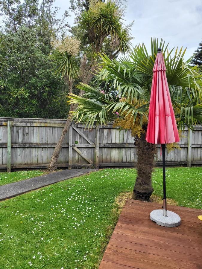 The Perfect Getaway For Two In A Large Suite Whanganui Exterior photo